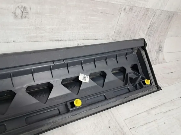 Audi Q8 4M8 Deurlijst Links Voor OEM 4M8853959D image 6