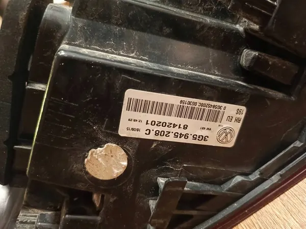 Luz Trasera Derecha - VW Passat B8 - Sedán - LED image 4