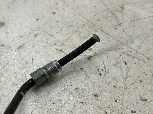 Bromsslang OEM NB008211AAF60 Fram höger Nissan Rogue image 5