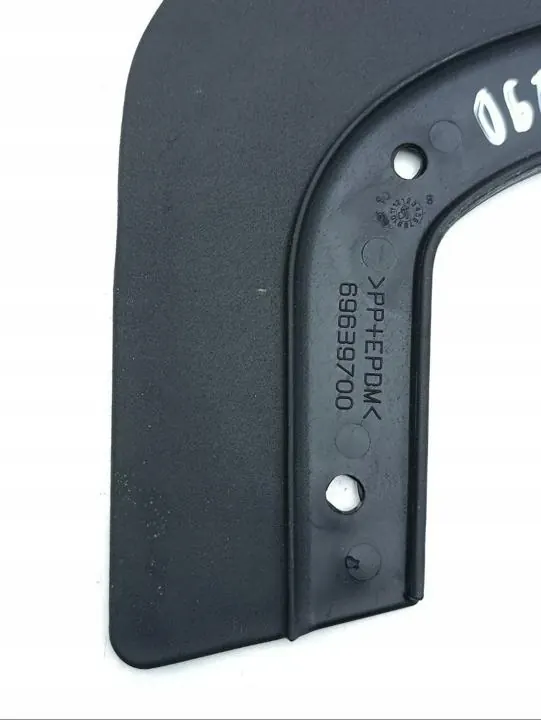Detalhe de acabamento Maserati OE OEM 69639700 - Usado image 6