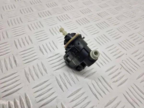 Moteur de réglage phare OEM 260567357R - Renault image 4