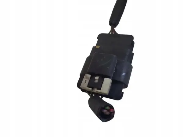 Bomba de agua Opel Ampera OEM 22870919 - Usada image 3