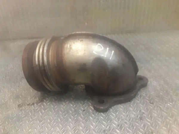 Mercedes-Benz E W211 Pakoputken keräin OEM MDY14983 image 2
