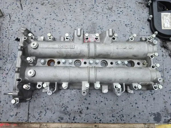 Klepdeksel voor Iveco Fiat 3.0 HPI Euro6 OEM 504374027 image 2