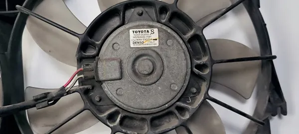 Koelventilator 16363-0G050 Toyota Corolla Verso image 3