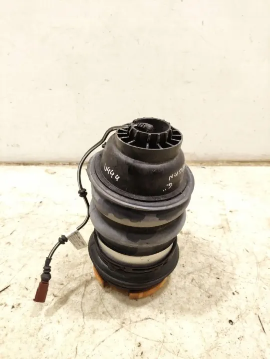 Airbag Porsche Taycan OEM 9J1.616.025.B Usado image 3