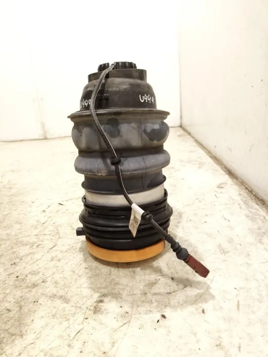 Airbag Porsche Taycan OEM 9J1.616.025.B Usado image 4