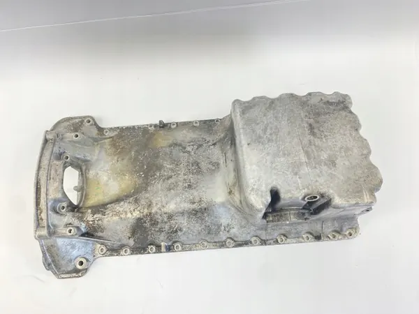 Gebruikte oliepan OEM 1020142302 voor Mercedes W124/W201 image 2