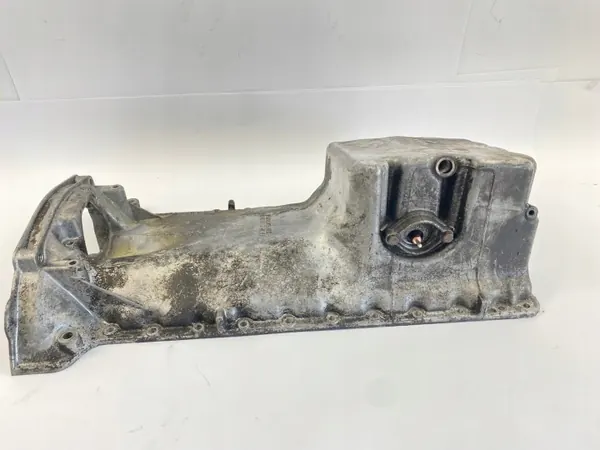Gebruikte oliepan OEM 1020142302 voor Mercedes W124/W201 image 3