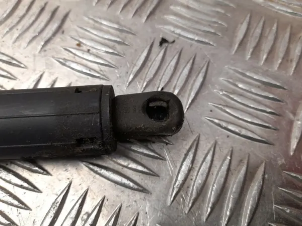 Kaasujousi OEM A1179800564 Mercedes-Benz CLA:lle image 3