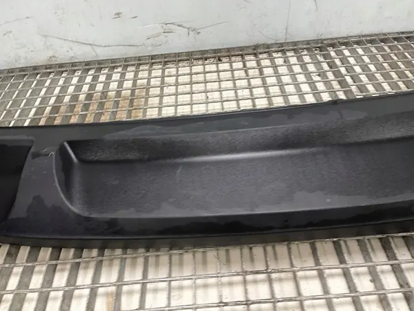 AUDI A3 8V5 Bakre Stötfångar Trim 8V5807521B OEM image 5