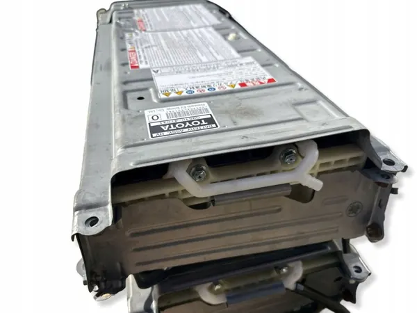 Batería Toyota OEM G951047031 - 7Ah, Usada image 3