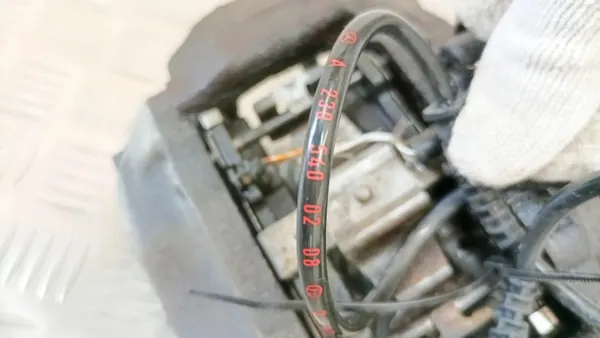 Mercedes-Benz Bromsok & Skivset OEM A2305400208 image 5