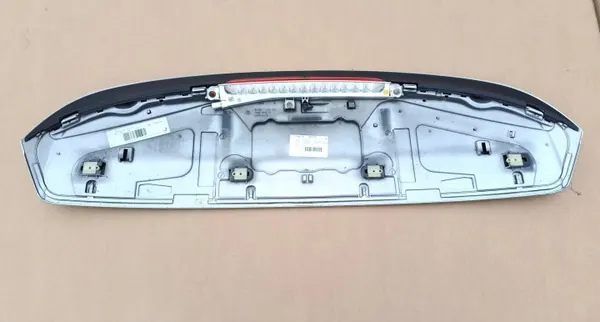 Spoiler de maletero BMW F31 OEM 7263166 - Usado image 6