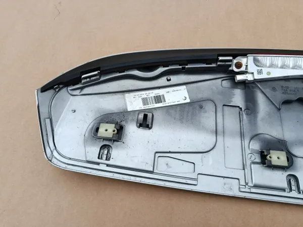 Spoiler de maletero BMW F31 OEM 7263166 - Usado image 8