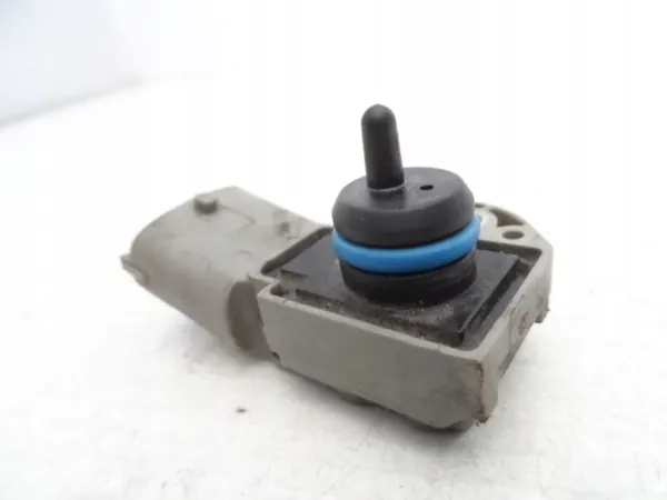 Fuel Pressure Sensor Volvo S40 2.5 8699449 image 3