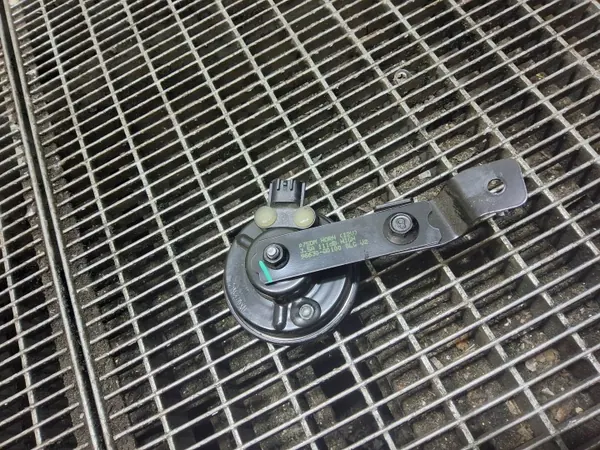 Klaxon Hyundai Bayon OEM 96630-Q0100 - Occasion image 5