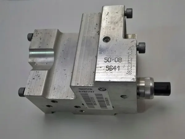 BMW OEM 6782737 Adaptive Drive-block - Begagnad image 2