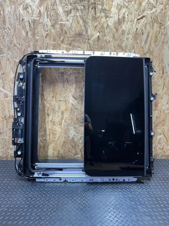 Techo Panorámico BMW X2 F39 OEM 8073450 - Negro image 2