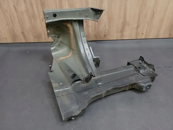 Faldón delantero derecho OEM Mercedes A207 W207 image 3