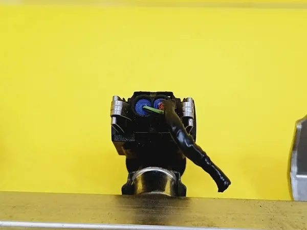 Einspritzleiste Audi A3 8L 1.8 B 06A906031D / 06A133035 image 3