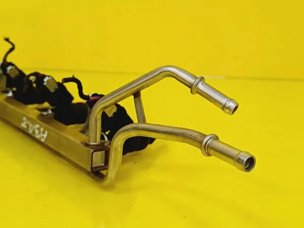 Einspritzleiste Audi A3 8L 1.8 B 06A906031D / 06A133035 image 6