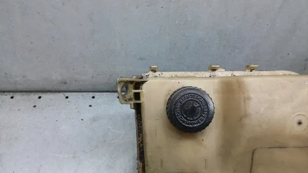 Servooljebehållare Citroen C5 2.2HDI 01-04 OEM 9636068780 image 3
