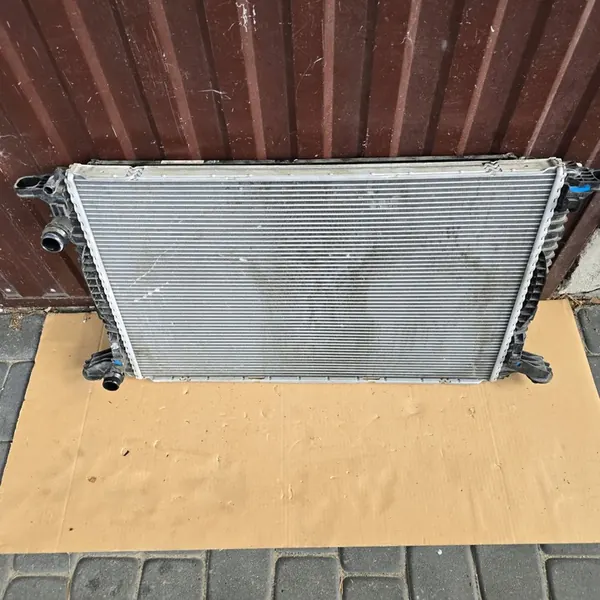 AUDI Q5 80A Radiador de agua y AC 80A121251D image 3