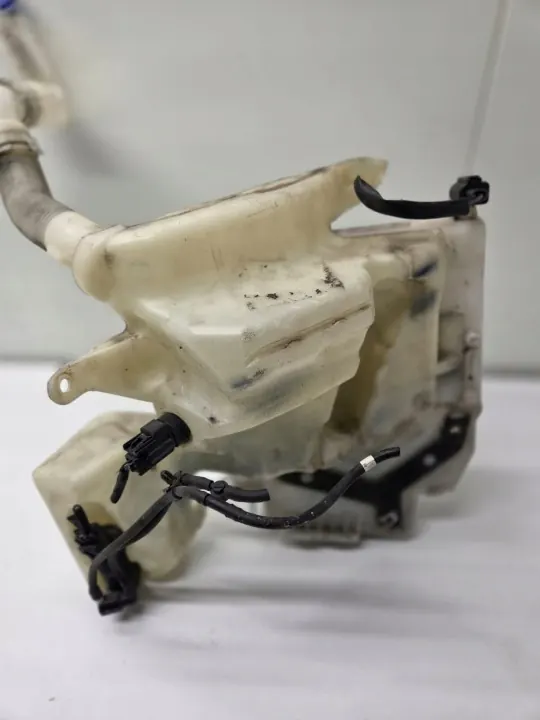 Pesulaitteen säiliö OEM AG91-12A659-AC Ford S-Max:lle image 3