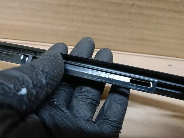 Moulure de Pare-brise Droit Lexus UX - Qualité OE image 3