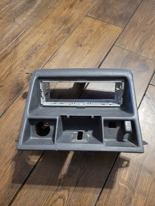 Carcaça do Ventilador OEM 7534594 para Fiat 126P image 2