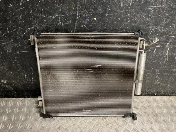 Radiator & Condensor Set OEM FPLA19C600AD Land Rover image 4