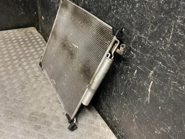 Radiator & Condensor Set OEM FPLA19C600AD Land Rover image 5