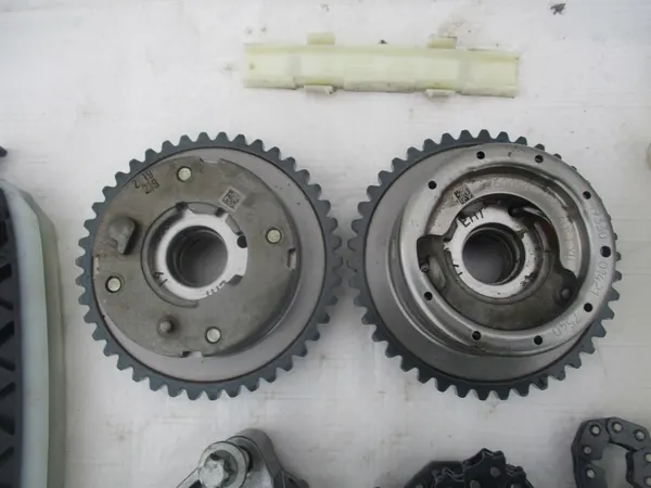 MERCEDES W176 W246 W205 W212 CLA C117 W117 GLA X156 Juego de distribución image 2