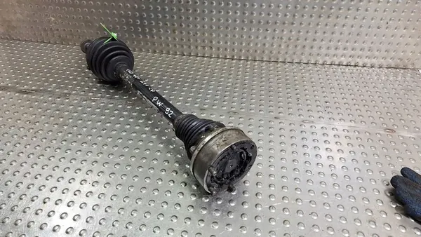 Vänster framaxel Audi A3 8P Golf V image 2