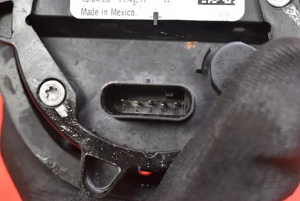 Vattenpump 13597901 Opel Ampera-E 204 HK 17-20 image 8