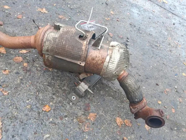 Catalyseur OEM Wrakowisko-26400- pour Renault Master image 4
