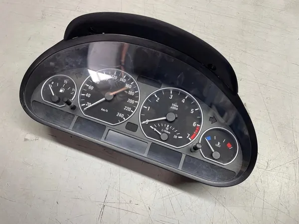 BMW E46 318i Manuaalinen Nopeusmittari 6910290 image 4