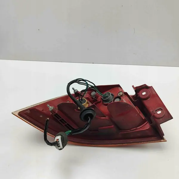 Lámpara Trasera Derecha Mitsubishi Lancer VIII 8330A556 image 5