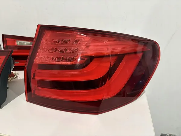 BMW 5 F11 Touring Conjunto de Lámparas Traseras Izquierda Derecha image 5