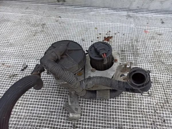 Audi A8 D3 6.0 W12 secundaire luchtpomp OEM 7H0959253 image 3