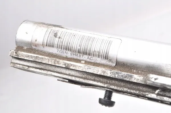 Carril de inyección Volvo V70/S80 OEM 7G9N-9H487-AC image 5