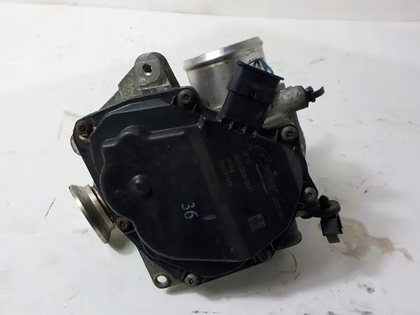 Drosselklappe OPEL CORSA E 55277989 image 4