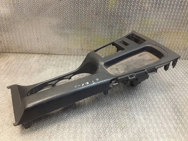 Bastidor izquierdo Lexus CT 200H OEM 5880476080 - Usado image 2