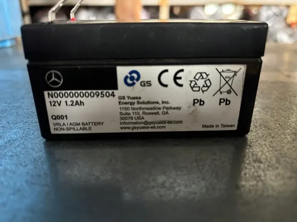 Batterie de secours OEM N.00000000.9504 Mercedes image 3