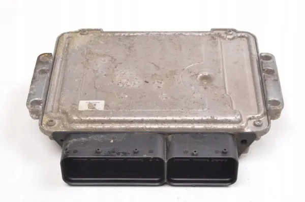 Kia Ceed 2008 ECU-moduuli OEM 391062A715 image 4