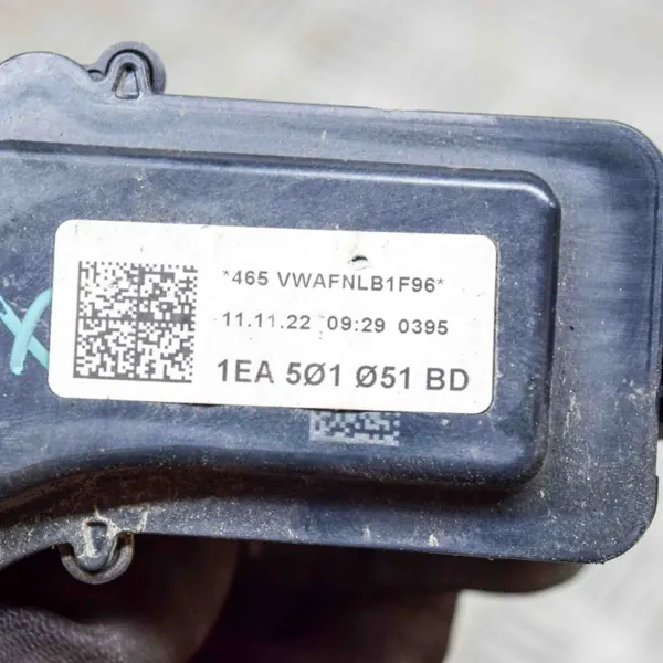 Linker hinterer Handbremsmotor OEM 1EA501051BD Audi Q4 image 6