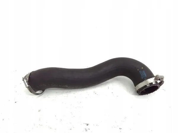 Volkswagen Touareg II 2012 Intercooler Schlauch image 2