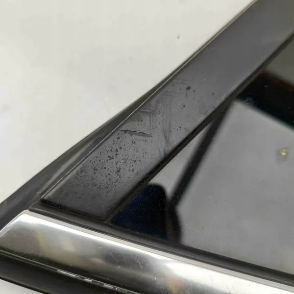 Skoda OE 3V9845298L Heck rechts Scheibe image 4