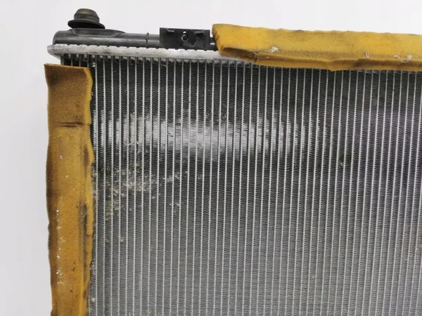 Radiateur d'eau Lexus GS OEM A12829332 - Occasion image 8